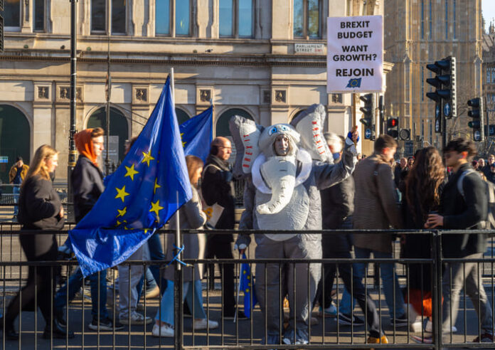 iStock-2249209587 (1) Uk brexit mess