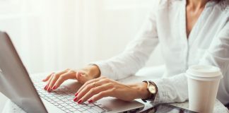 Tips to Find a Trusted Essay Writer