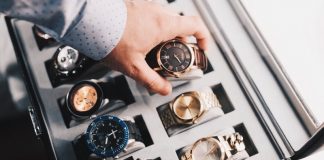 Top 9 Luxury Watches That Powerful CEOs Wear