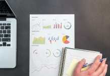 Pros And Cons Of Using Professional Financial Services