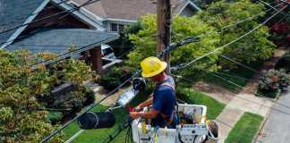 Amp up your Career Opting Out for a Lucrative Profession of an Electrician