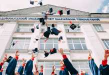 7 Benefits of College Life That Will Convince You Not to Drop Out