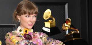 Taylor Swift at Grammys 2021
