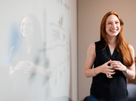 Helpful Tips To Keep Employees Happy employee