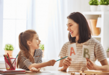 5 Ways Parents Can Help Their Kids with Online Learning parenting