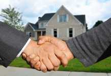 4 Top Property Investment Strategies For Foreign Markets shake hands