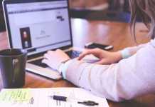 An Easy Guide to Understanding What B2B Is and How Does it Work B2B