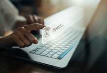 How Does Forex SEO Work And What To Know About It Hand using laptop and press screen to search Browsing on the Internet online.