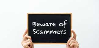 Beware of Scammers Sign