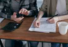 8 Reasons Why Banking and Finance Companies Need Translation Services Banking and Finance
