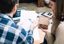 House Hunting Couple