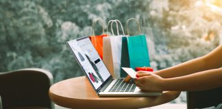 Entrepreneurs Reveal 7 Tips on Saving Money While Shopping Online Entrepreneur Reveals Tips on Saving Money While Shopping Online