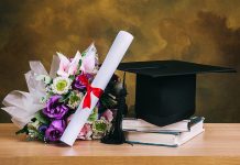 Tips for Choosing Graduation Flower Bouquets Graduation Flower Bouquets