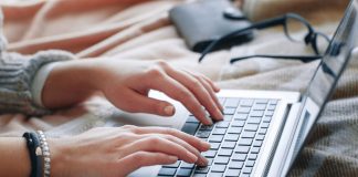 Is It Worth Paying Someone To Write Your CV? Writing-Resume