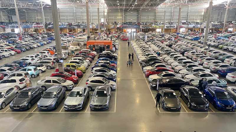 How do i buy a car hot sale at auction