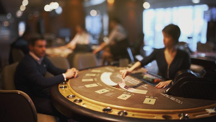 Are Live Dealer Casino Games Available in the Free Play Mode