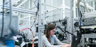 Why More and More Companies are Outsourcing Projects outsourcing