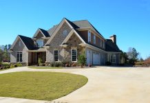 Using a Realtor Can Help You Sell Your Home for More Money – Here’s How Using a Realtor Can Help You Sell Your Home for More Money - Here’s How