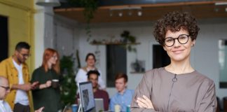 How-to-Start-a-Freelance-Writing-Business-768x512
