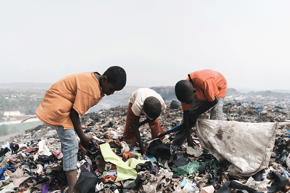 fast fashion landfill