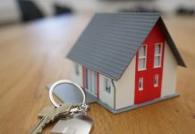 The Pros and Cons of Using a Home Equity Loan to Fund Home Improvements The Pros and Cons of Using a Home Equity Loan to Fund Home Improvements
