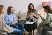 How Mastermind Groups Help You Grow and Succeed mastermind
