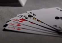 What Are Some Easy Casino Games You Can Play Online?