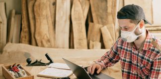 12 Financial Mistakes Small Business Owners Make