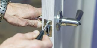Invest in Business Security with Expert Commercial Locksmith Services 