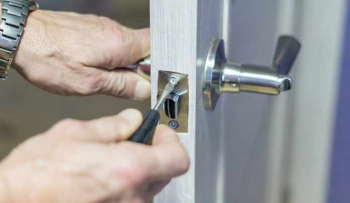 Invest in Business Security with Expert Commercial Locksmith Services 