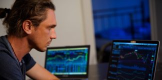 Understanding Forex Charts Analyzing Trends and Patterns