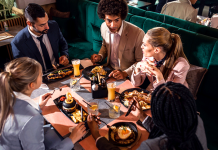 From Office to Table – How Group Dining Elevates Team Dynamics From Office to Table