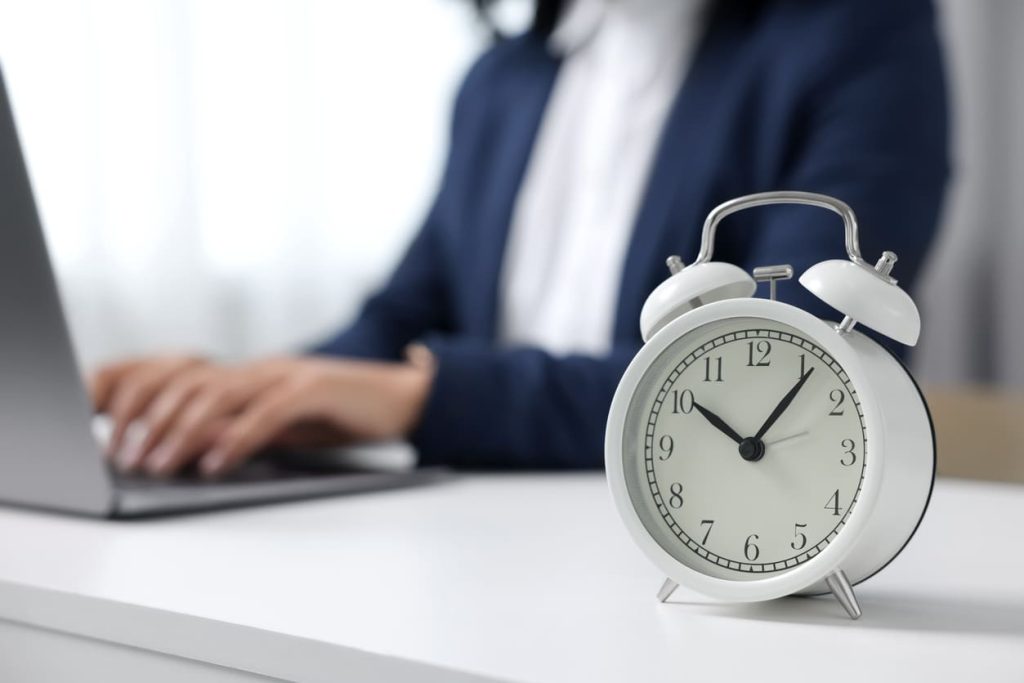 10 Best Time Management Tips For Businesses Operating In Various Time ...