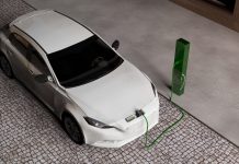 EV Charging O&M (Operation and Maintenance) iStock-1186877905
