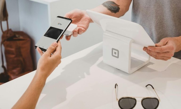 The Rise of Contactless Payments: How Your Business Can Adapt to The ...
