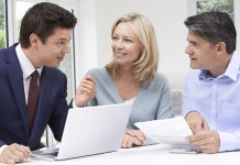 Key Qualities to Look for in a Financial Advisor