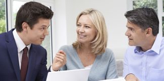 Key Qualities to Look for in a Financial Advisor