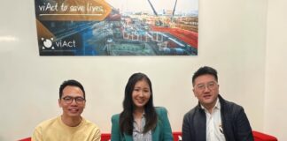 (From L to R) Gary Ng, Co-Founder, viAct; Linda Liu, Vice President, VentureWave Capital; and Hugo Chuek, Co-Founder, viAct