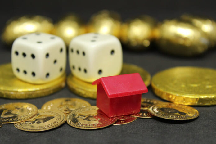 iStock-698061894 (1) Gambling, lost or win a house.