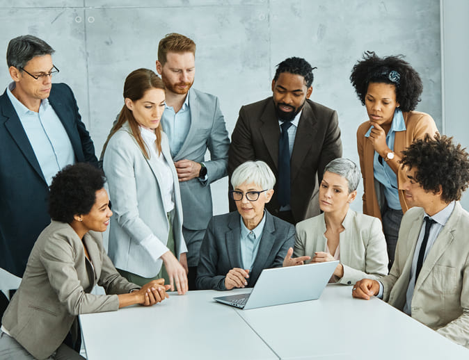 iStock-1513433969 (1) Boss together with the employees having a meeting