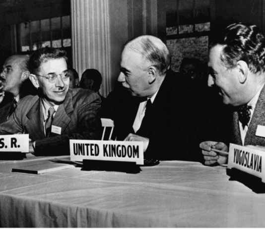 Delegates at the Bretton Woods conference in 1944 agreed to US proposals for a new international monetary and financial system, centred around the dollar.
