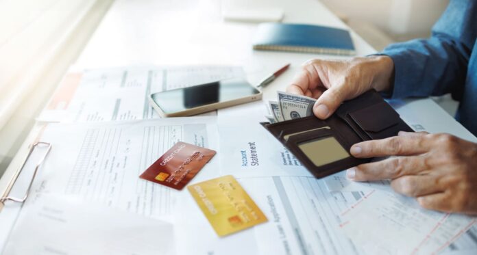 iStock-2062403983 (1) Trust - using credit card