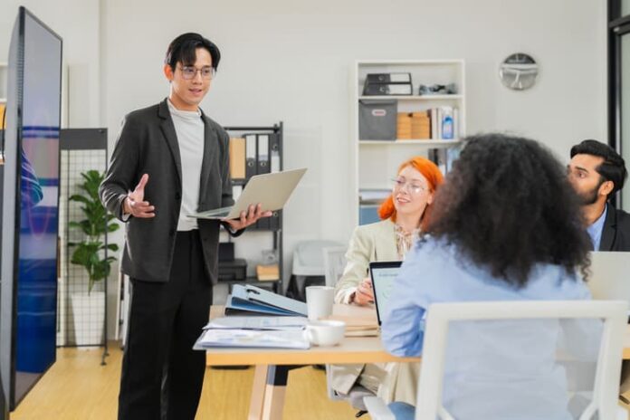 iStock-2241770996 (1) Employees integrating Gen AI in the workflow