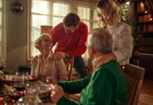 What to Look for When Checking Your Parents’ Health and Comfort During Holidays Checking Your Parents’ Health - Senior couple
