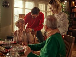 What to Look for When Checking Your Parents’ Health and Comfort During Holidays Checking Your Parents’ Health - Senior couple