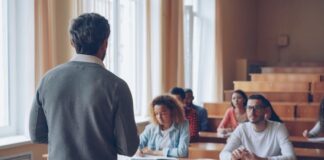 From Knowledge Creation to Knowledge Curation in business schools