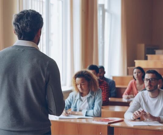 From Knowledge Creation to Knowledge Curation From Knowledge Creation to Knowledge Curation in business schools