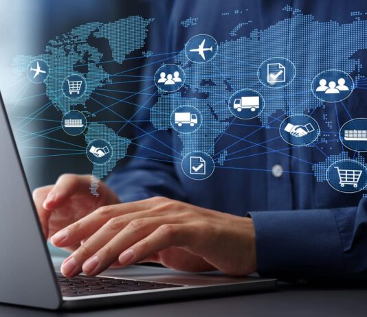 Is It Better to Outsource Your E-Commerce Logistics? Outsourcing E-Commerce Logistics - international business strategy