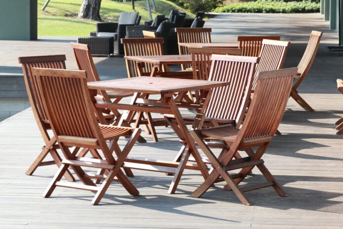 Furniture Dropshipping - Tables and chair
