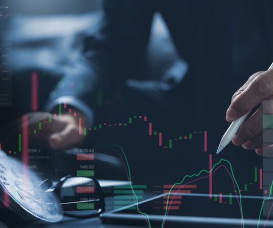 How Should Investors Navigate the Mainstream Rise of Digital Assets? Investors Navigate the Mainstream Rise of Digital Assets